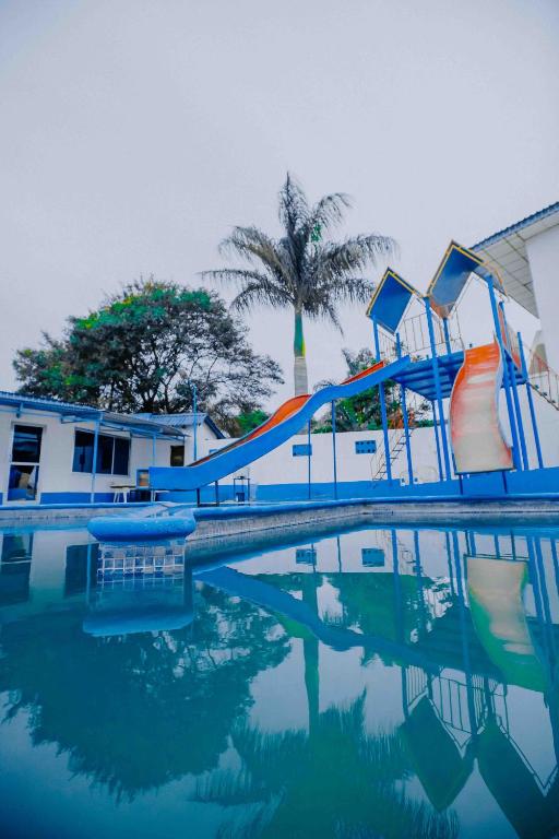 Pool package